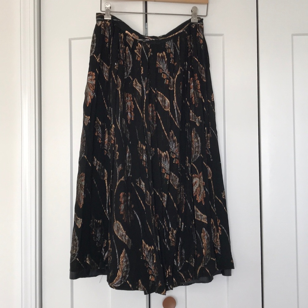 Beautiful Metallic Print Black Skirt